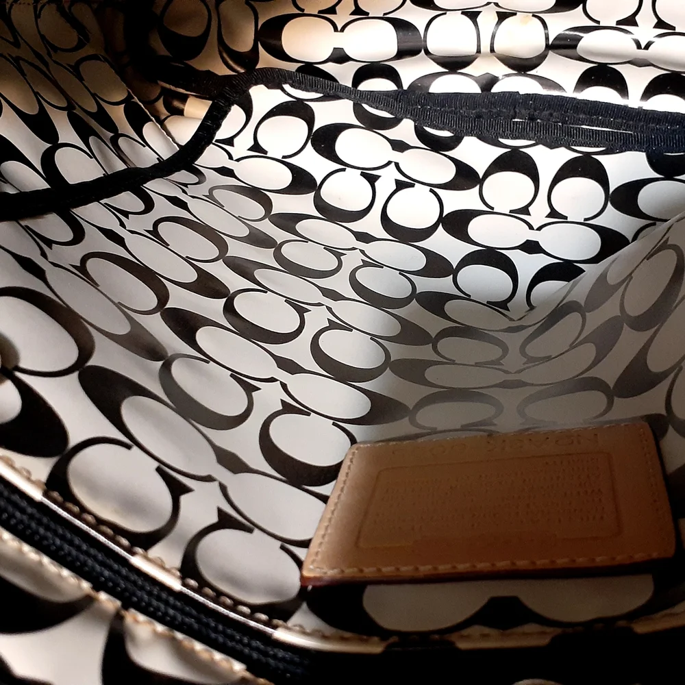 Coach Black and Brown Tote Bag - Picture 8 of 14